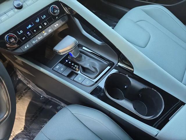 2025 Hyundai Elantra Hybrid Limited