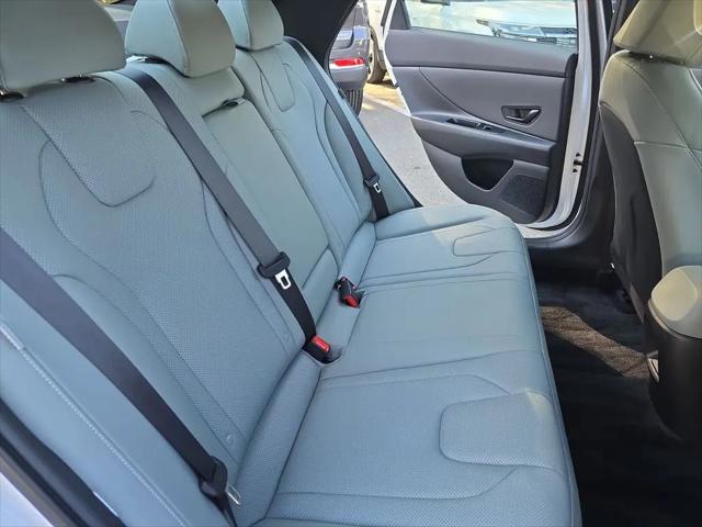 2025 Hyundai Elantra Hybrid Limited