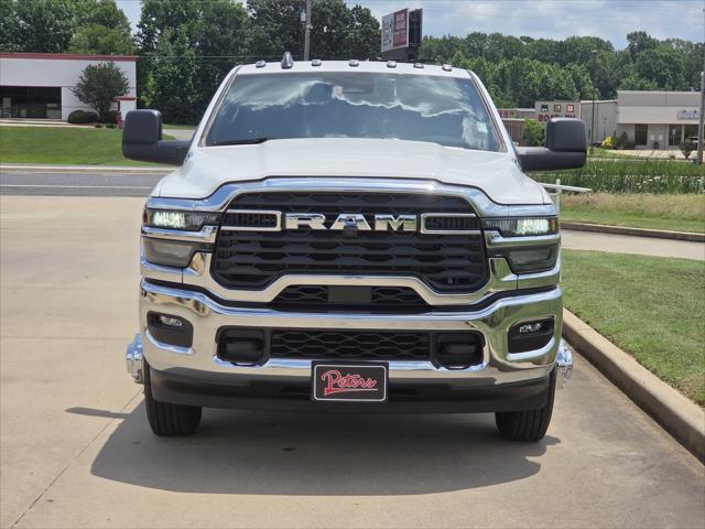 2026 RAM Ram 3500 RAM 3500 TRADESMAN CREW CAB 4X4 8 BOX