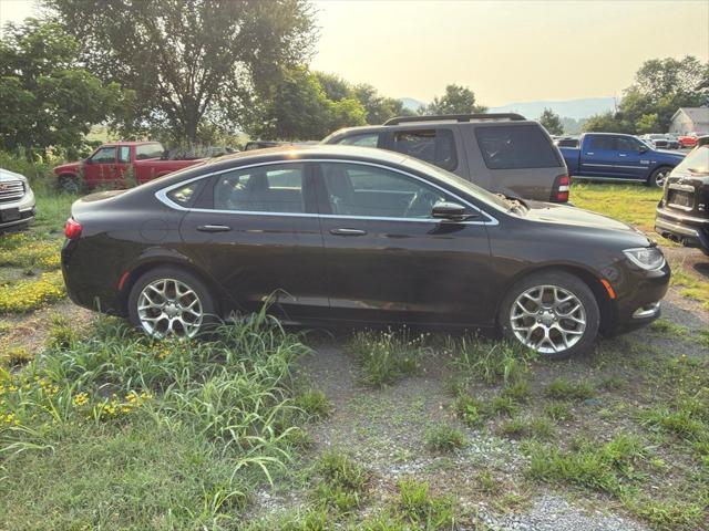 2015 Chrysler 200 C 2015 Chrysler 200 C