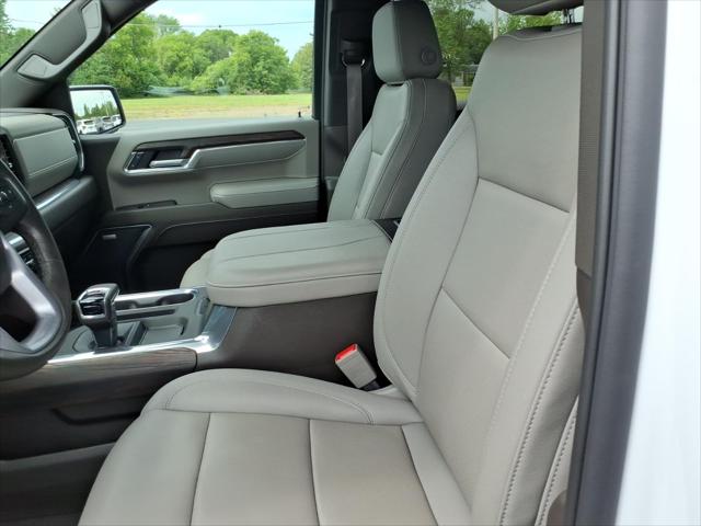 2025 GMC Sierra 1500 4WD Crew Cab Short Box SLT
