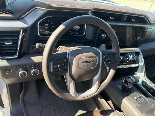 2023 GMC Sierra 1500 4WD Crew Cab Short Box Denali