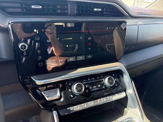 2023 GMC Sierra 1500 4WD Crew Cab Short Box Denali