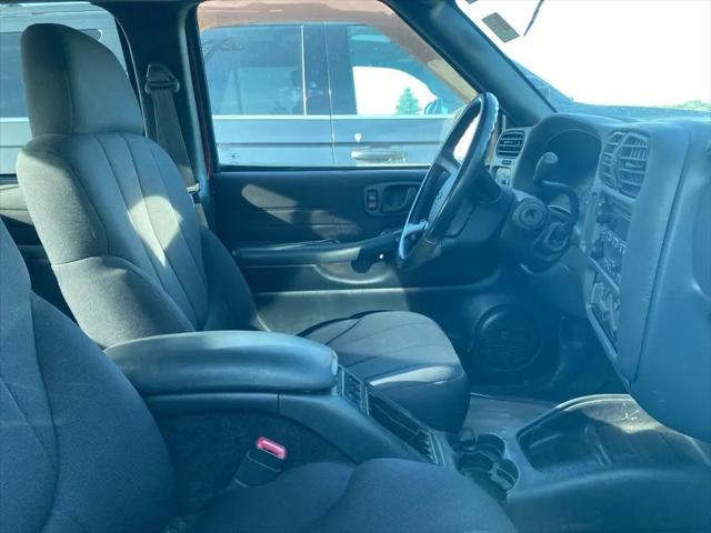 2004 Chevrolet S-10 LS