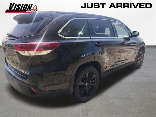 2019 Toyota Highlander SE