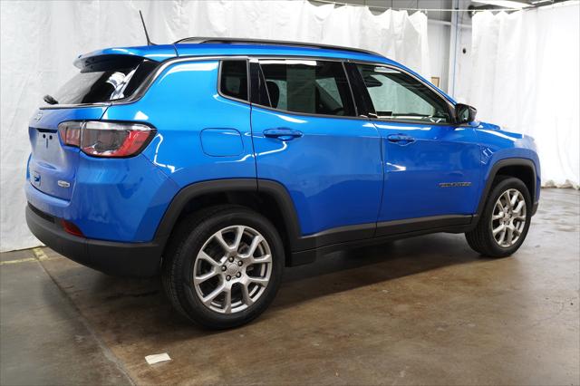 2022 Jeep Compass Latitude Lux 4x4