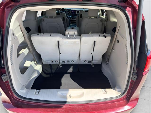 2017 Chrysler Pacifica Touring-L Plus