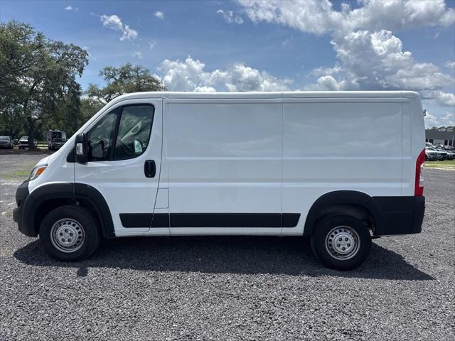 2025 Ram ProMaster 2500 Cargo Van Tradesman Low Roof 136" WB w/Pass Seat