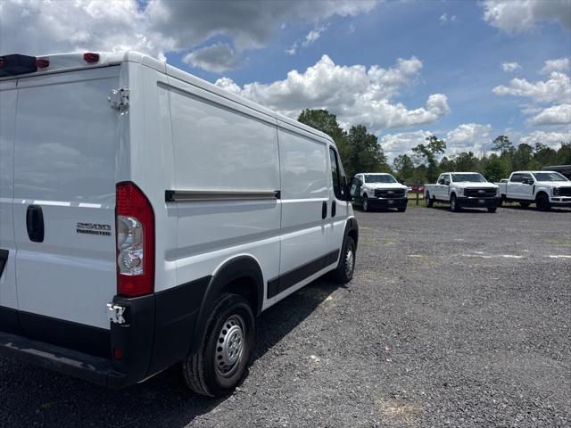 2025 Ram ProMaster 2500 Cargo Van Tradesman Low Roof 136" WB w/Pass Seat