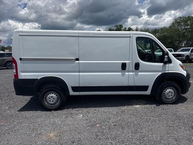 2025 Ram ProMaster 2500 Cargo Van Tradesman Low Roof 136" WB w/Pass Seat