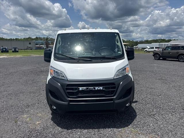 2025 Ram ProMaster 2500 Cargo Van Tradesman Low Roof 136" WB w/Pass Seat