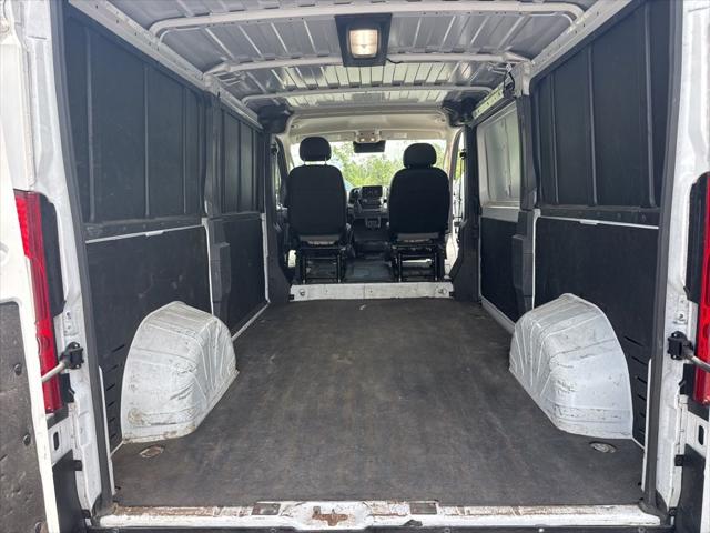 2025 Ram ProMaster 2500 Cargo Van Tradesman Low Roof 136" WB w/Pass Seat