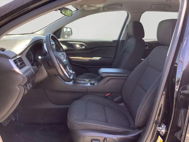 2017 GMC Acadia SLE-2