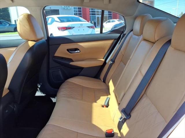 2022 Nissan Sentra SV Xtronic CVT