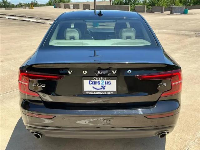2019 Volvo S60 T5 Momentum