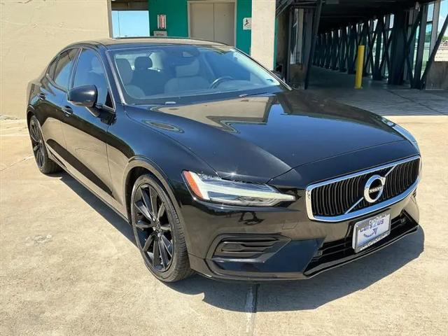 2019 Volvo S60 T5 Momentum