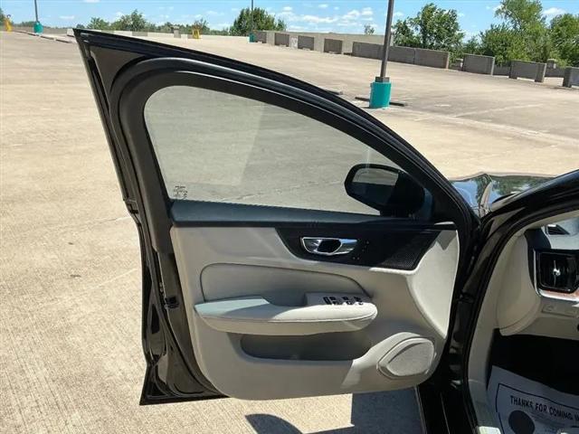 2019 Volvo S60 T5 Momentum