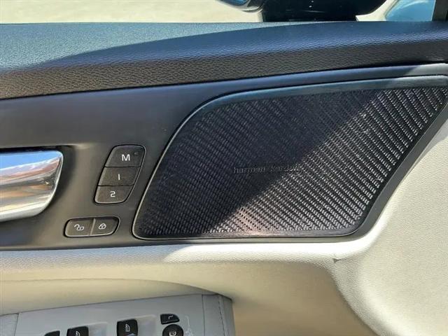 2019 Volvo S60 T5 Momentum