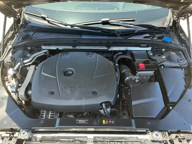 2019 Volvo S60 T5 Momentum