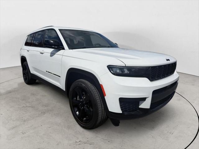 2023 Jeep Grand Cherokee L Altitude 4x4 2023 Jeep Grand Cherokee L Altitude 4x4