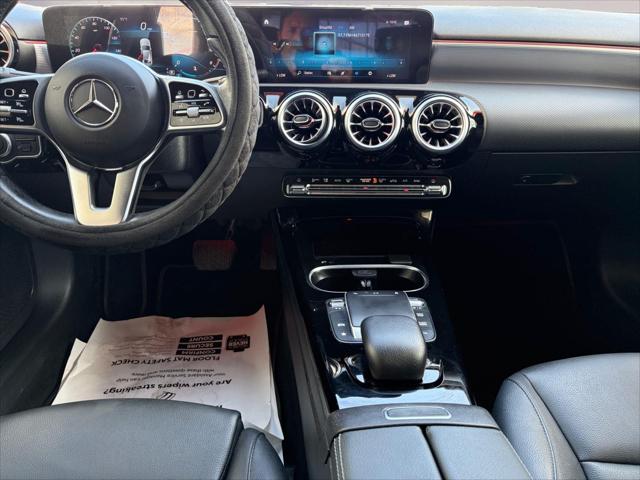 2022 Mercedes-Benz A 220 A 220