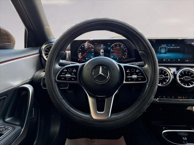 2022 Mercedes-Benz A 220 A 220