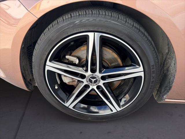 2022 Mercedes-Benz A 220 A 220