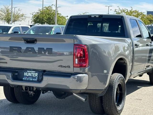 2026 Ram 3500 Big Horn Crew Cab 4x4 8 Box