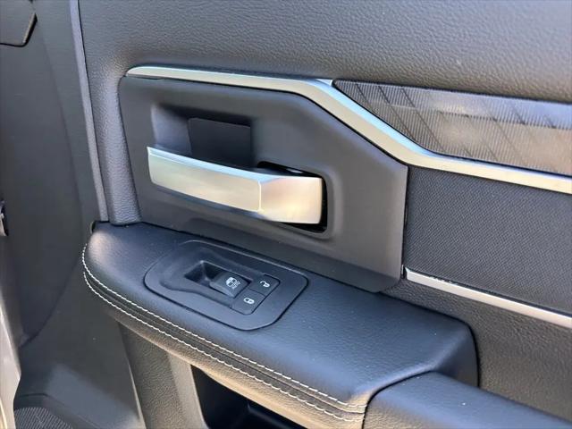 2026 Ram 3500 Big Horn Crew Cab 4x4 8 Box