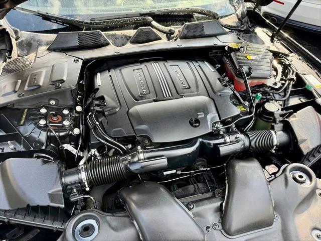 2015 Jaguar XJ Standard