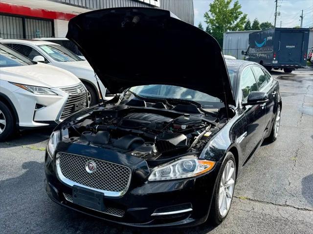 2015 Jaguar XJ Standard