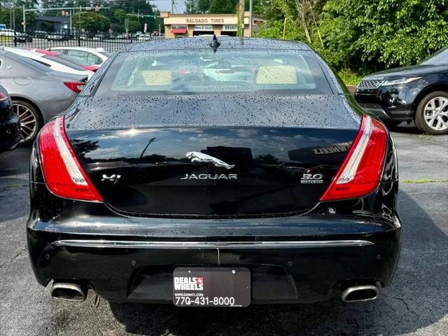 2015 Jaguar XJ Standard