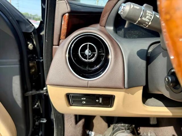 2015 Jaguar XJ Standard