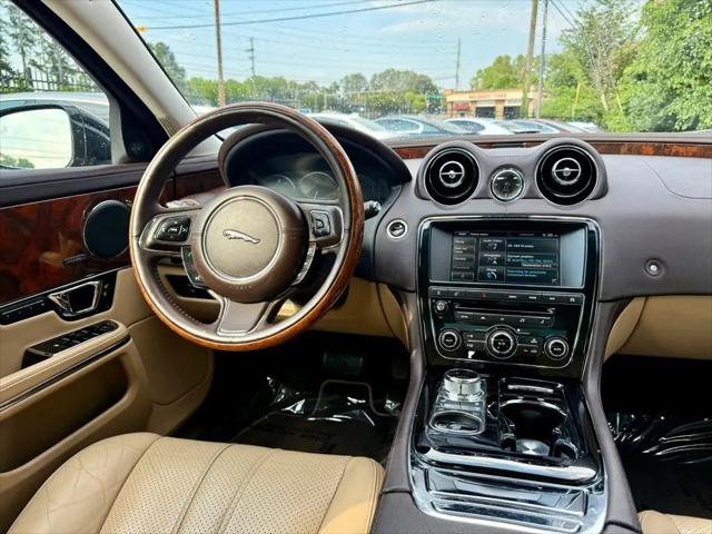 2015 Jaguar XJ Standard