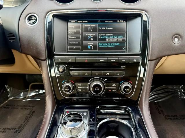 2015 Jaguar XJ Standard