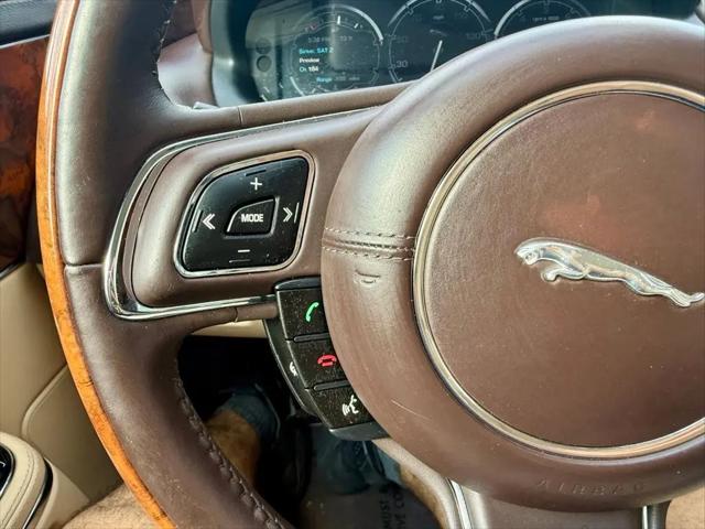 2015 Jaguar XJ Standard