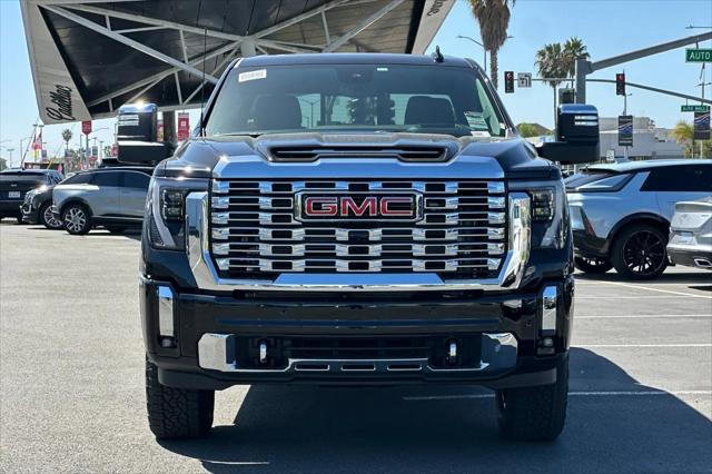 2026 GMC Sierra 2500HD Crew Cab, Standard Bed, Denali, 4WD