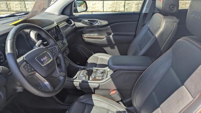 2023 GMC Acadia AWD AT4