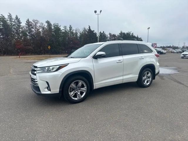 2018 Toyota Highlander SE for sale in Shiloh, IL