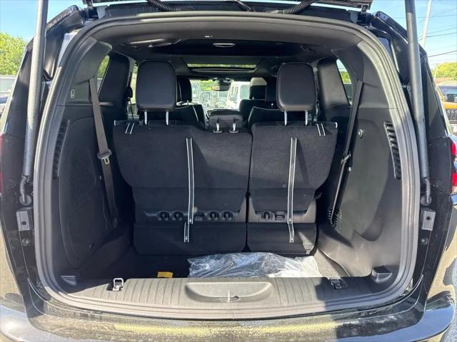 2027 Chrysler Pacifica Limited