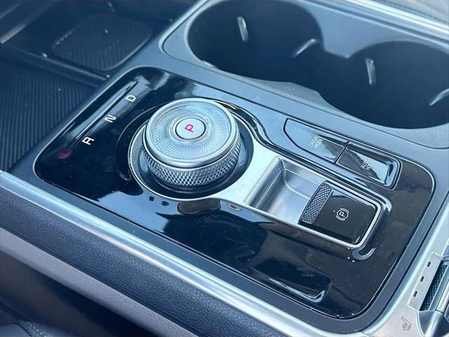 2025 Kia Carnival MPV SX