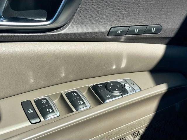 2025 Kia Carnival MPV SX