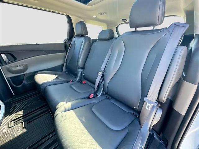 2025 Kia Carnival MPV SX
