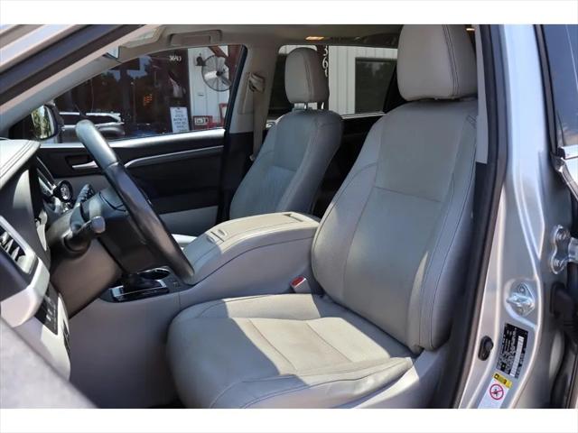 2017 Toyota Highlander Limited