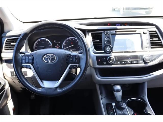2017 Toyota Highlander Limited