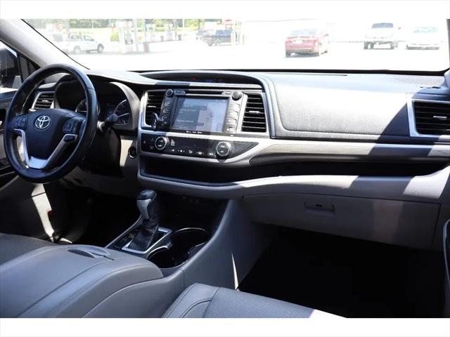 2017 Toyota Highlander Limited