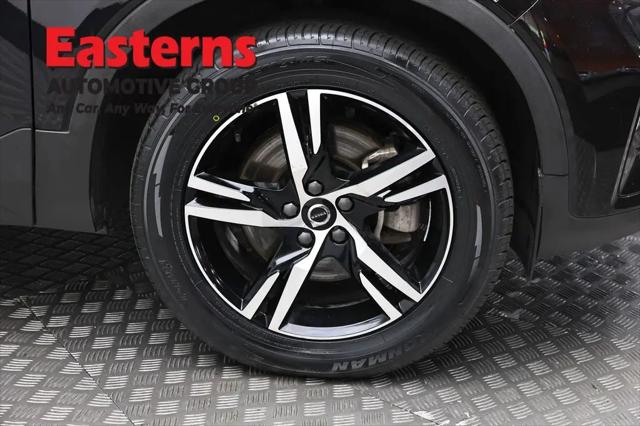 2024 Volvo XC40 Core