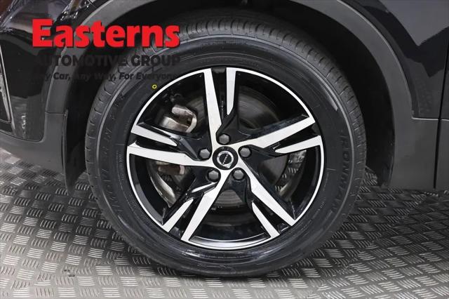 2024 Volvo XC40 Core
