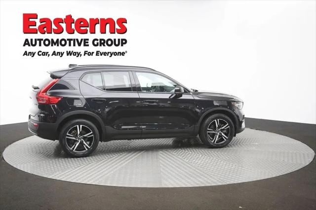 2024 Volvo XC40 Core