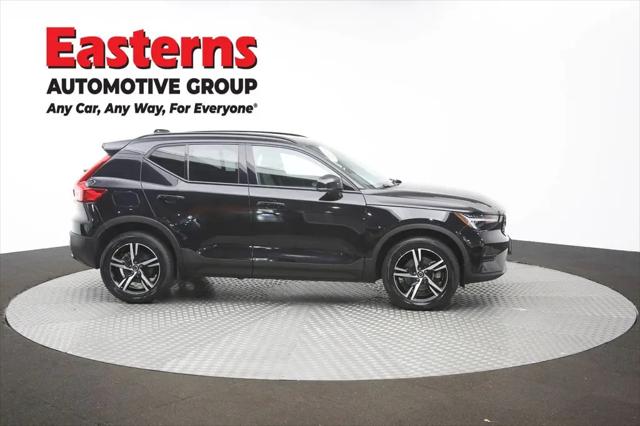 2024 Volvo XC40 Core